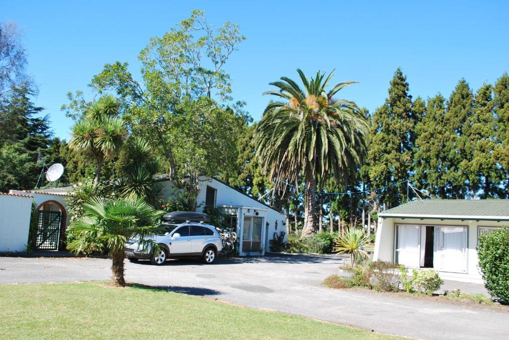 Katikati Motel Екстериор снимка