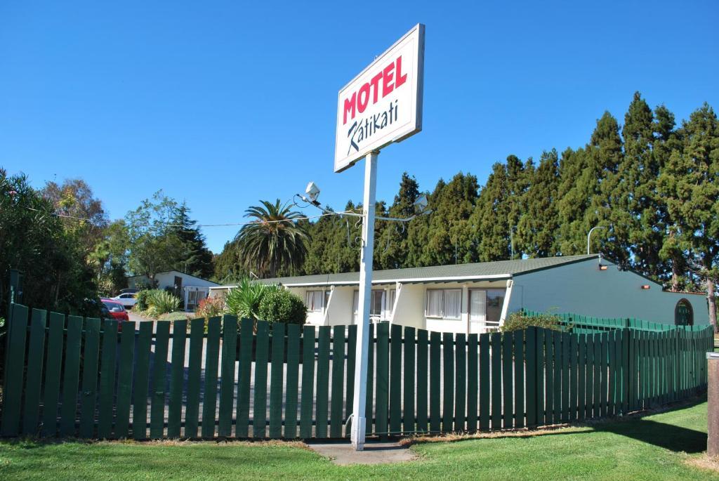 Katikati Motel Екстериор снимка