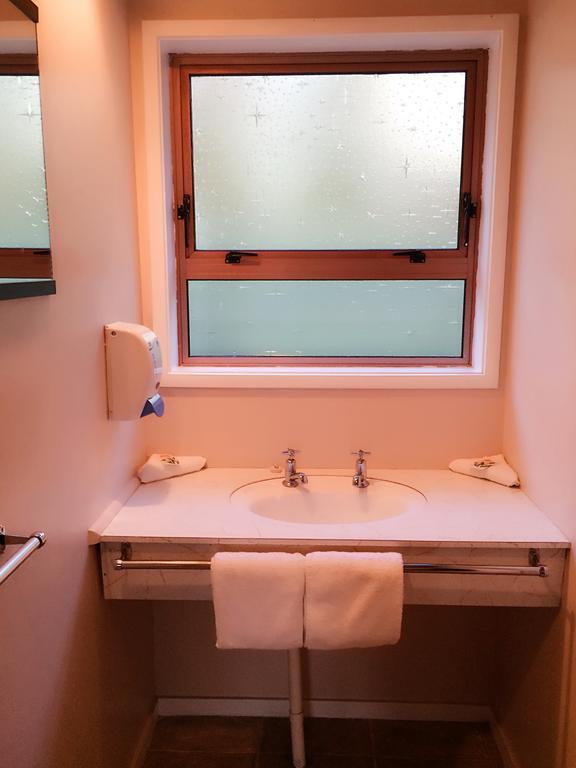 Katikati Motel Екстериор снимка