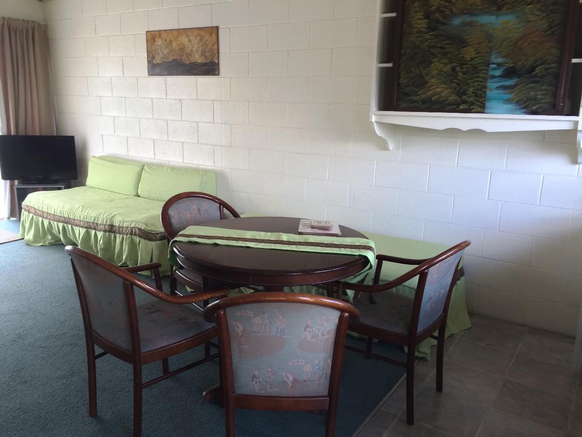 Katikati Motel Екстериор снимка