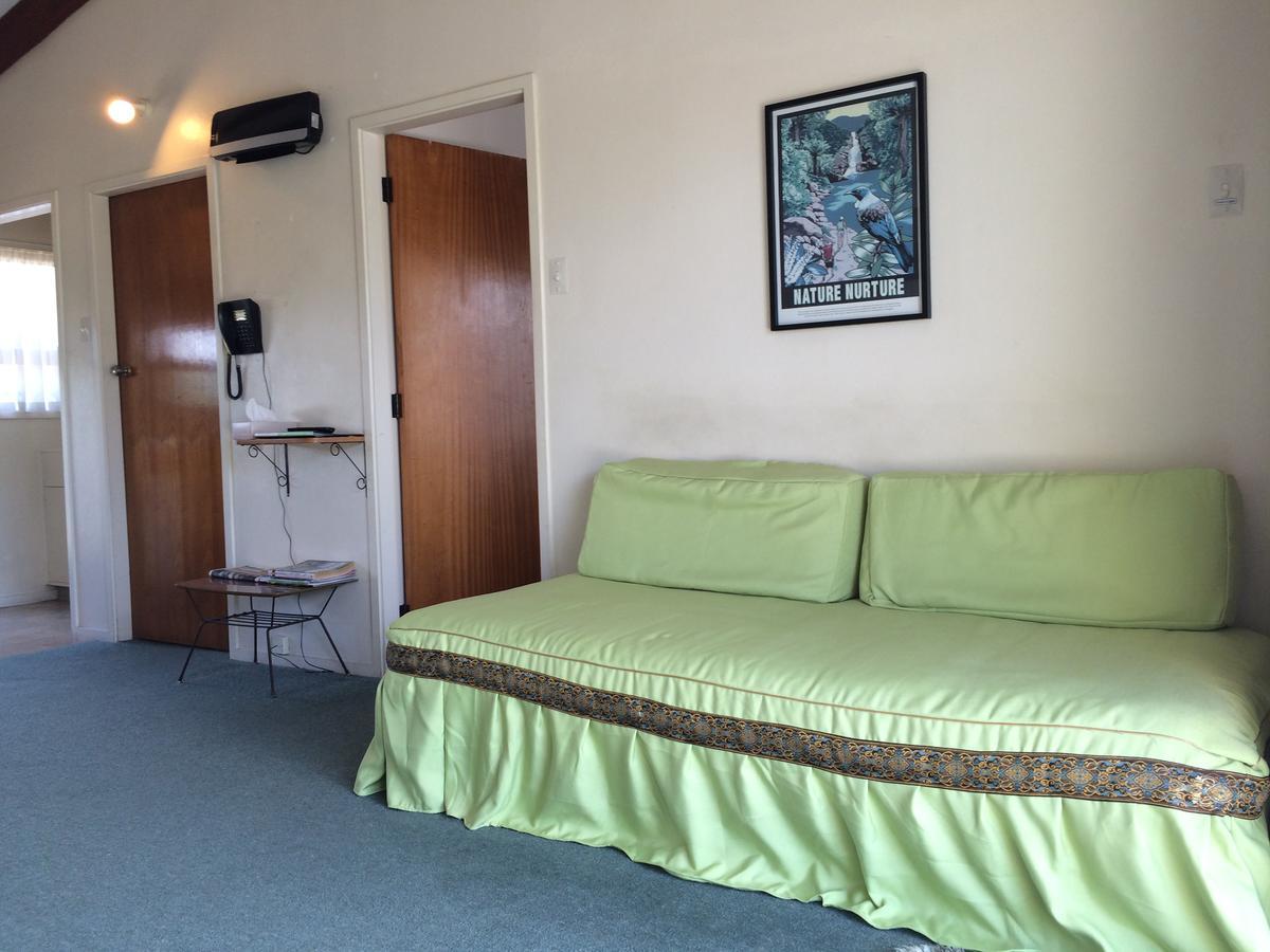 Katikati Motel Екстериор снимка
